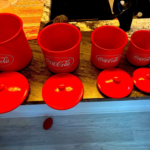 VINTAGE 8 PIECE COCA COLA CANISTER SETS - 4 SIZES W/ LIDS - Picture 3 of 9